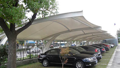 北京膜結(jié)構(gòu)車棚施工方案要素有哪些？