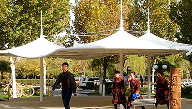 北京膜結(jié)構(gòu)景觀遮陽(yáng)棚的加工過(guò)程